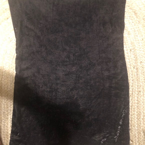 Chelsea & Theodore Dress - Picture 5 of 6